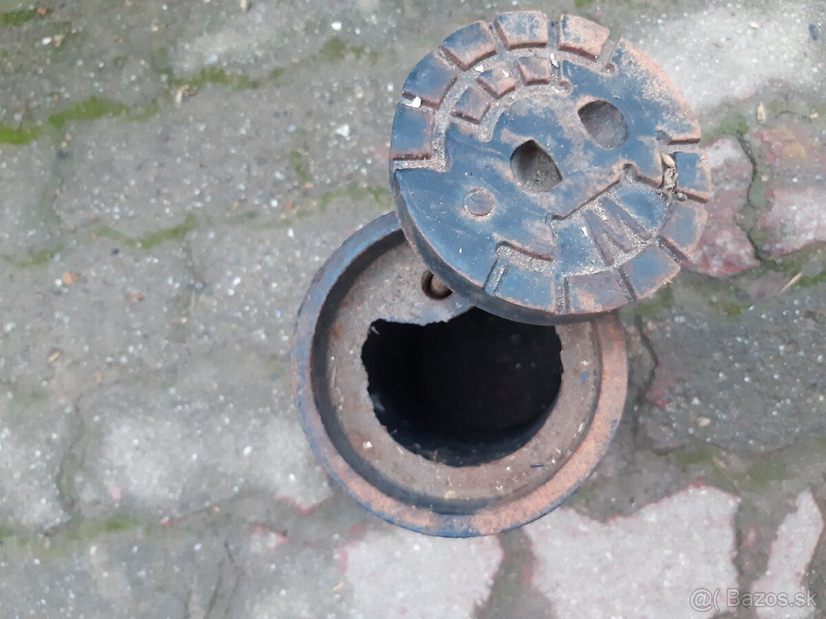 Revízna šachta na vodu - 2