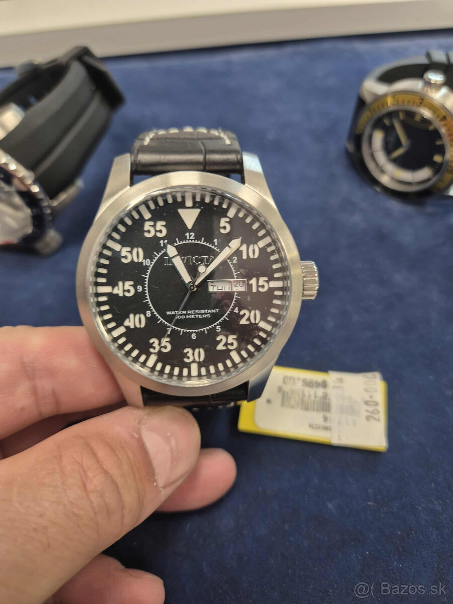 INVICTA - 2