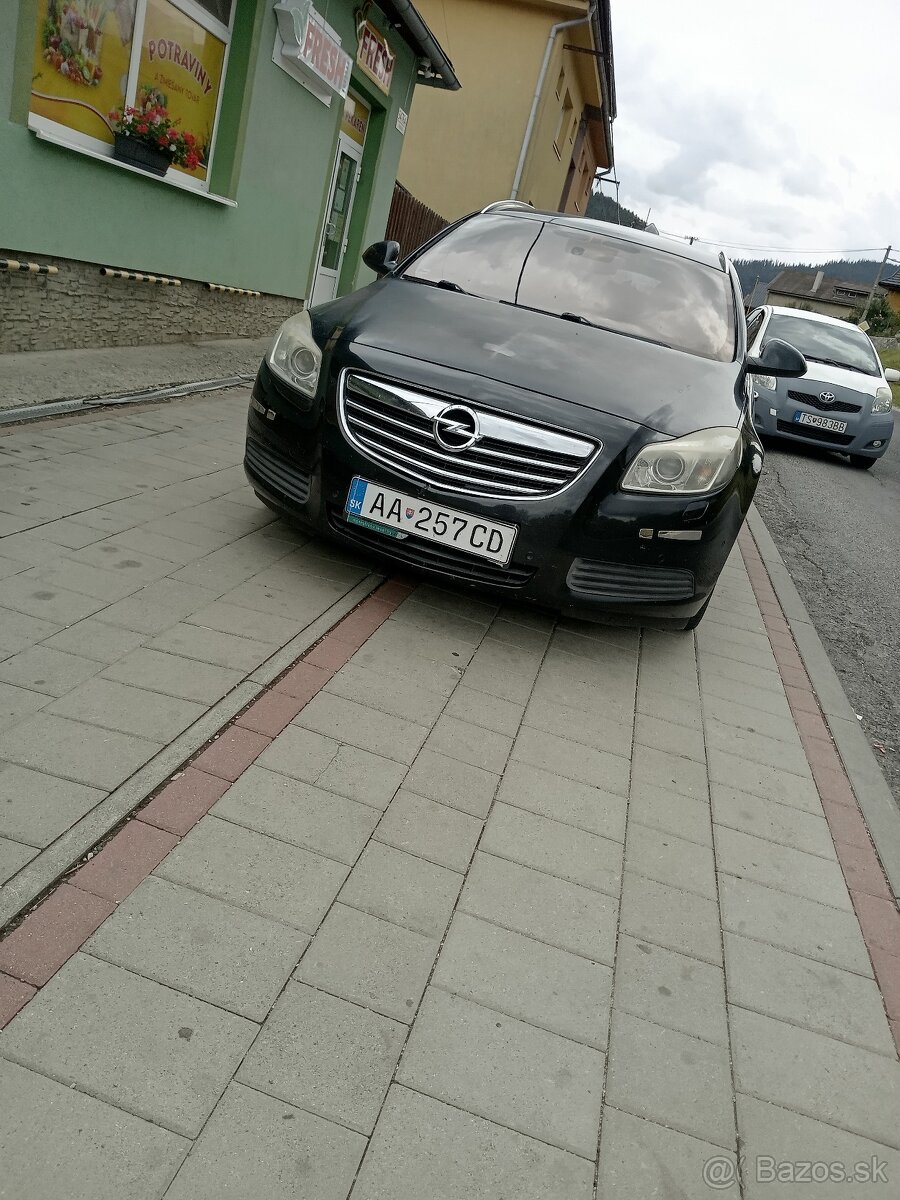 Opel Insignia 2011 - 2