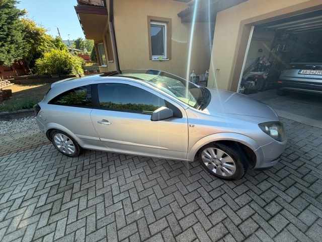 Opel Astra GTC 1,3 CDTi - 2