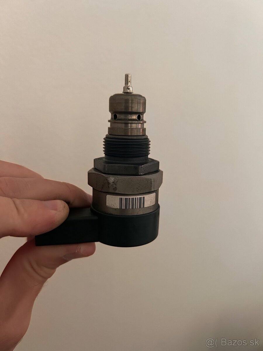 Regulátor tlaku paliva bosch CR - 2