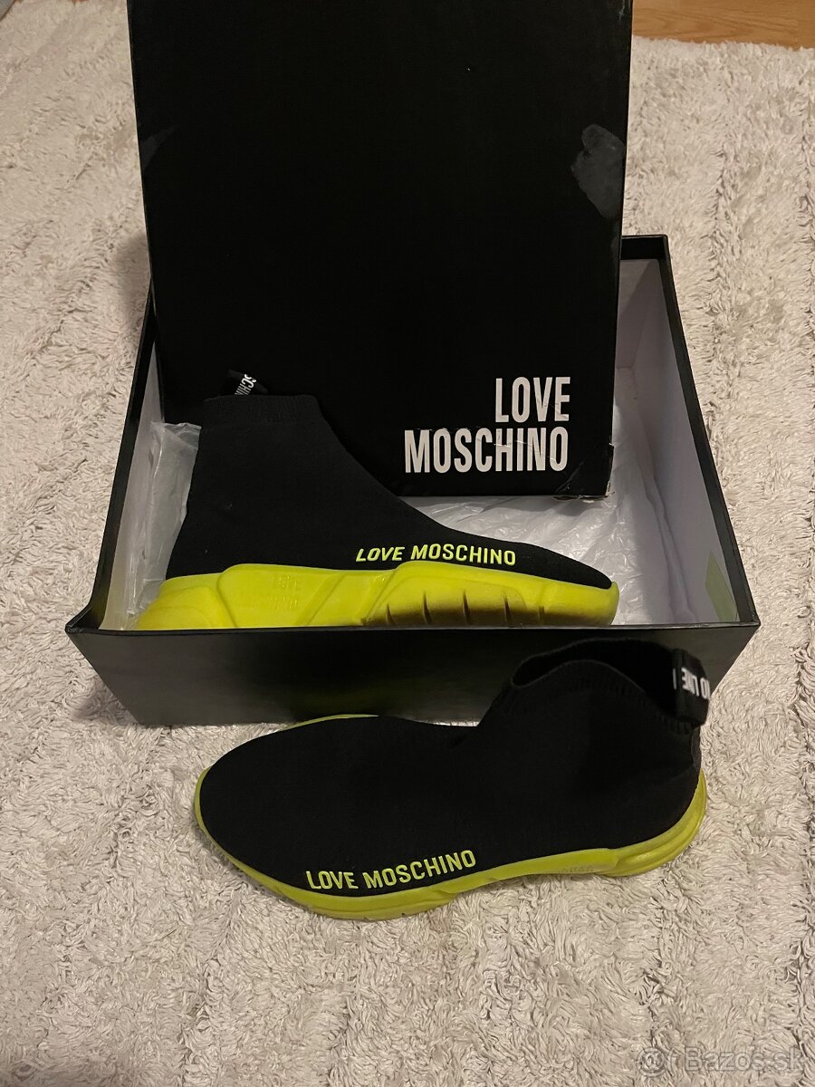 Predám dámske tenisky moschino Love - 2