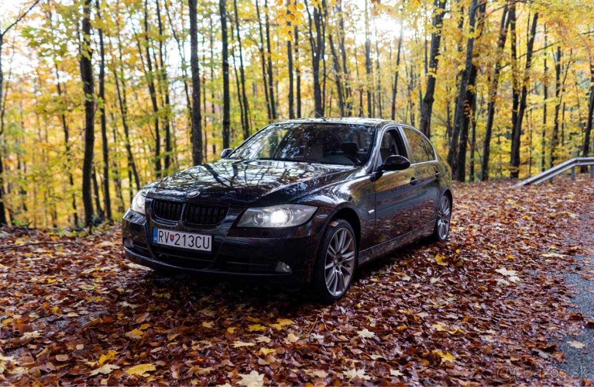 BMW E90 325i - 2