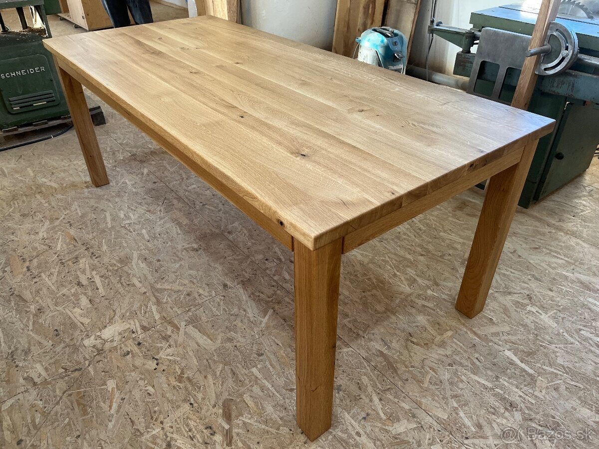 Drevený dubový jedálenský stôl - 2