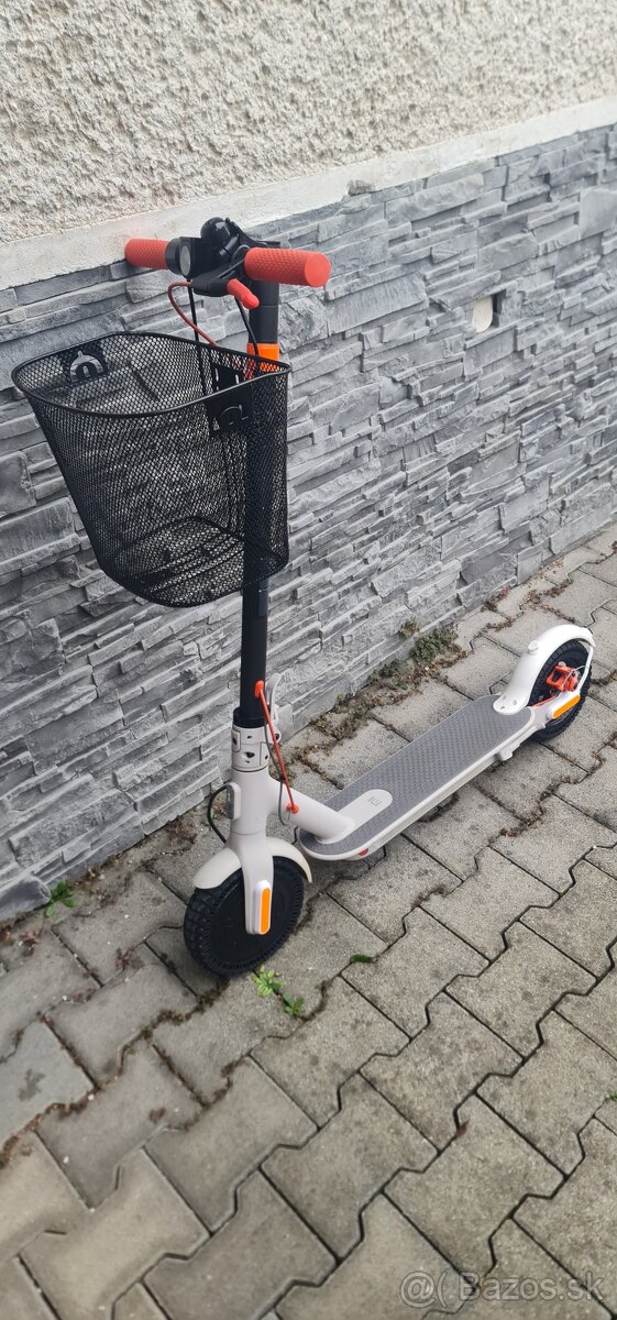 Xiaomi m365 pro kolobeža - 2