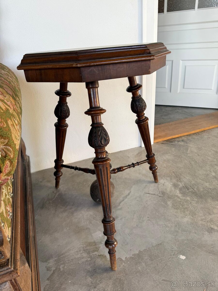 Príručný osemhranný stolík na predaj - 2