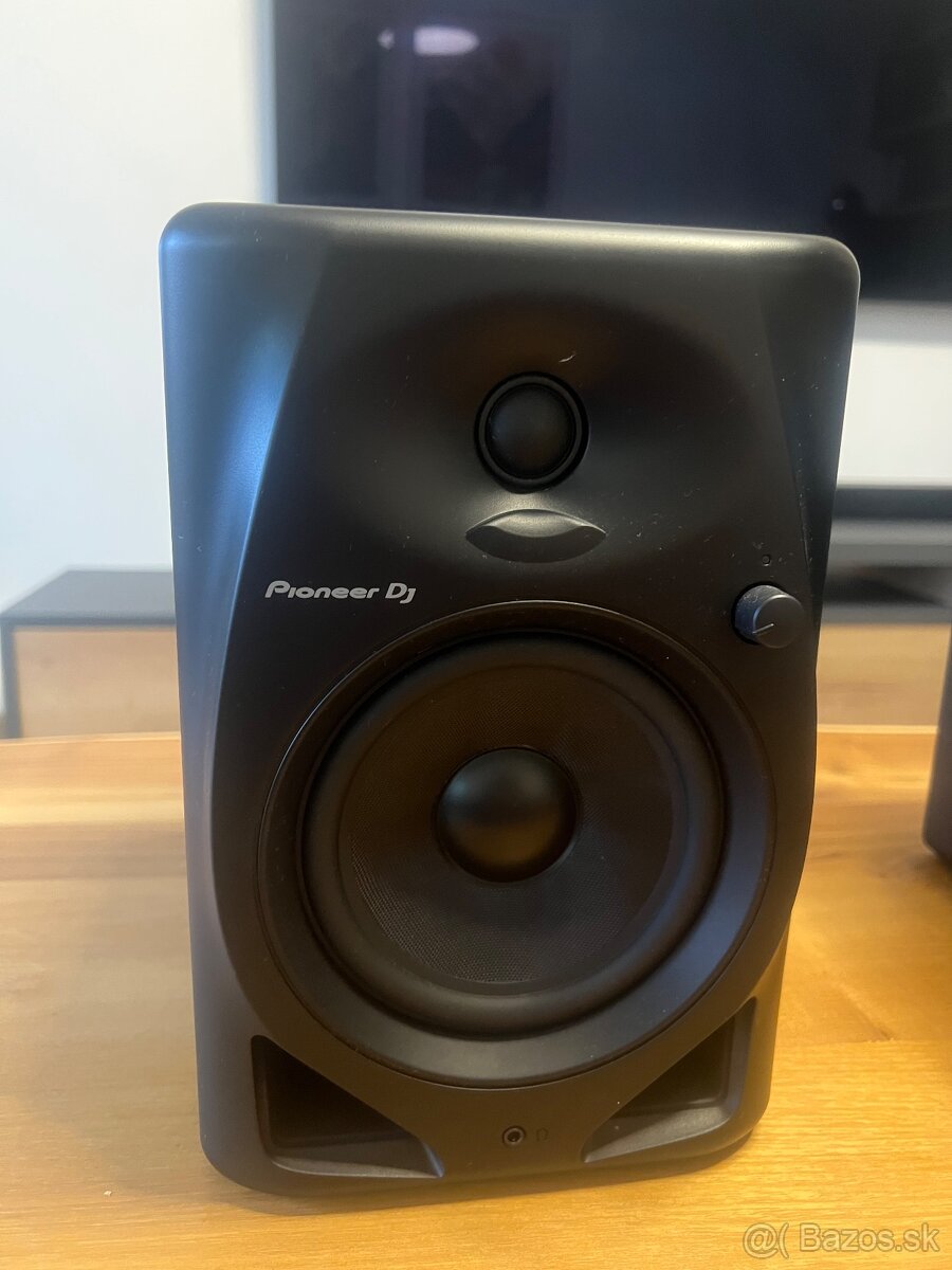 Pioneer dj DM-50D - 2