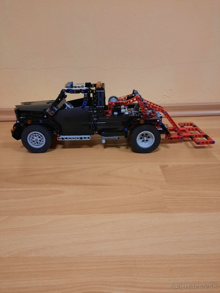 Lego Technic 9395 - Pick-Up Tow Truck - 2
