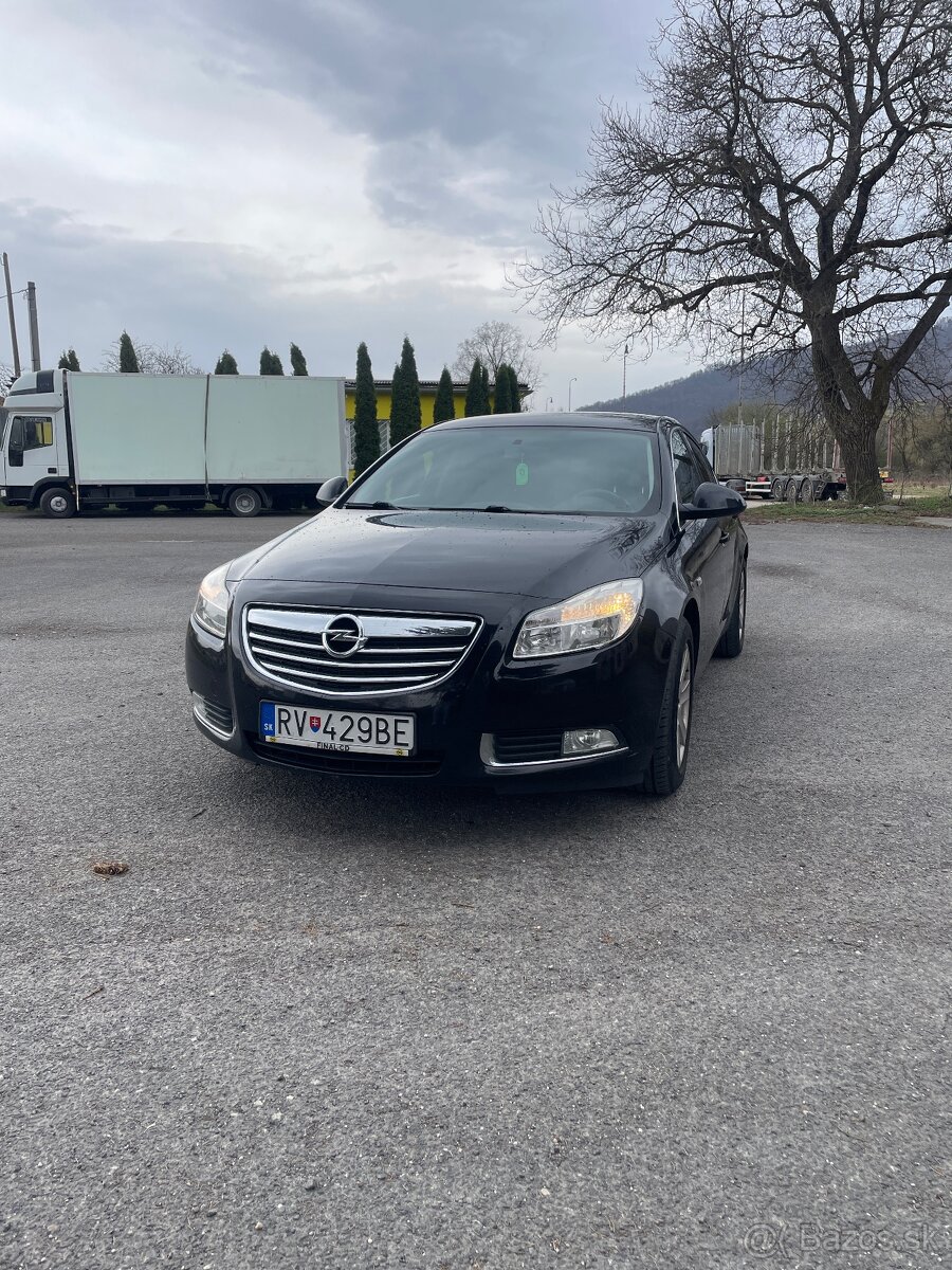 Opel isgnia - 2