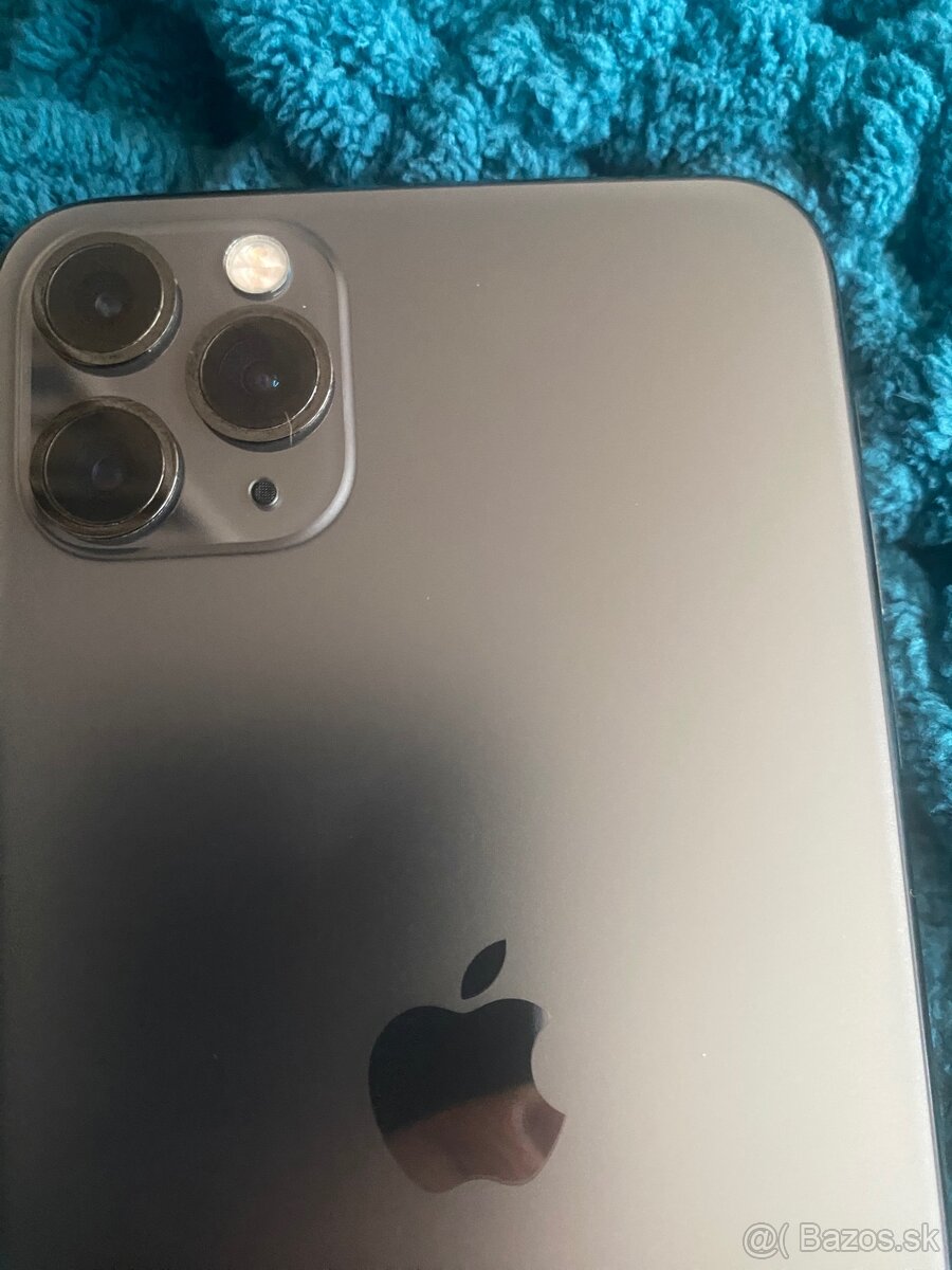 iPhone 11 Pro Max 64 GB Space Grau - 2