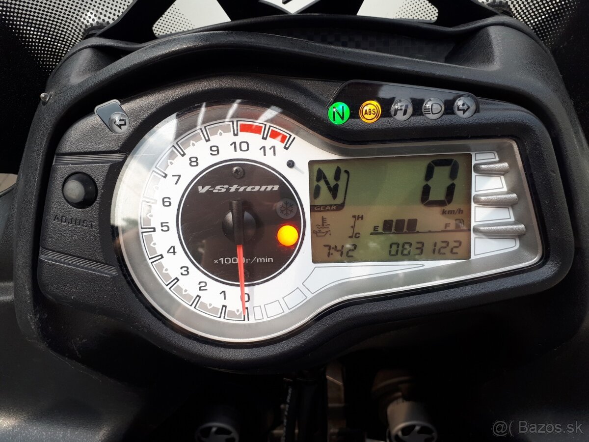 Suzuki V-Strom DL650A 2/2014 - 2