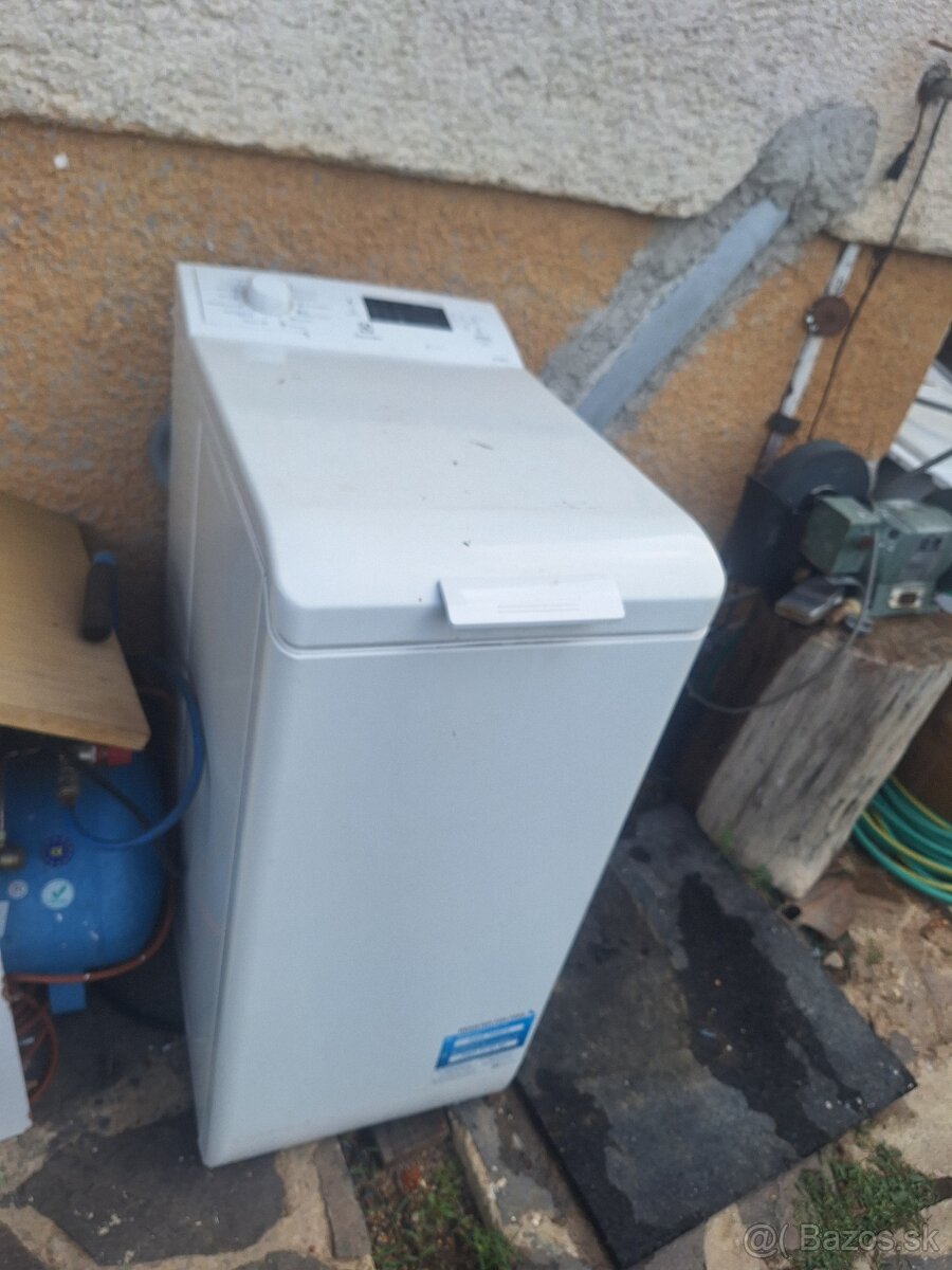 Automaticka pracka wirpool 1 - 2