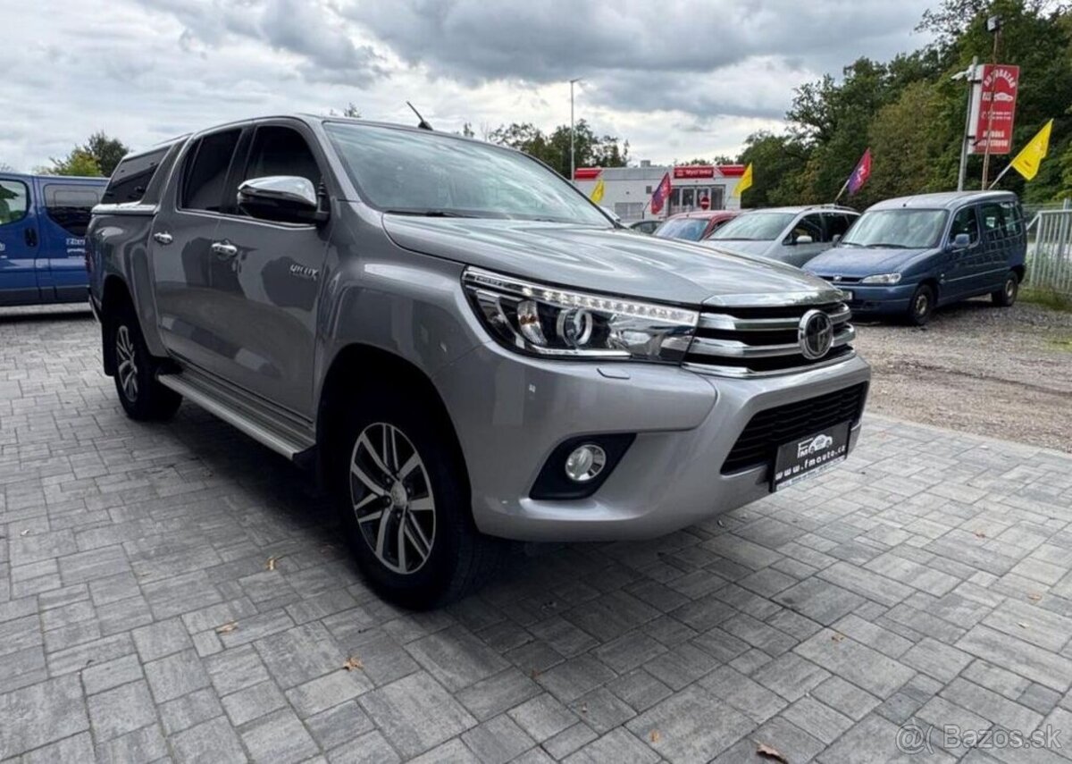 Toyota Hilux 2.4 D-4D nafta automat 110 kw