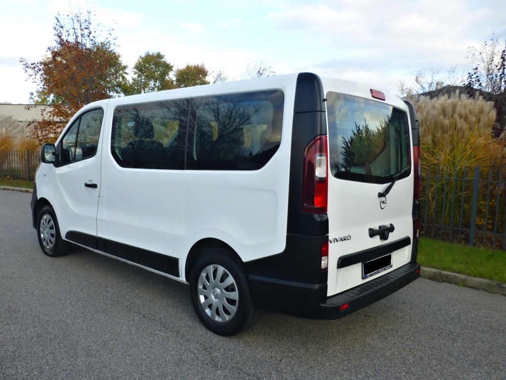 Opel Vivaro 1.6 CDTi, 8 míst, R. 2019, najeto 115000km - 2