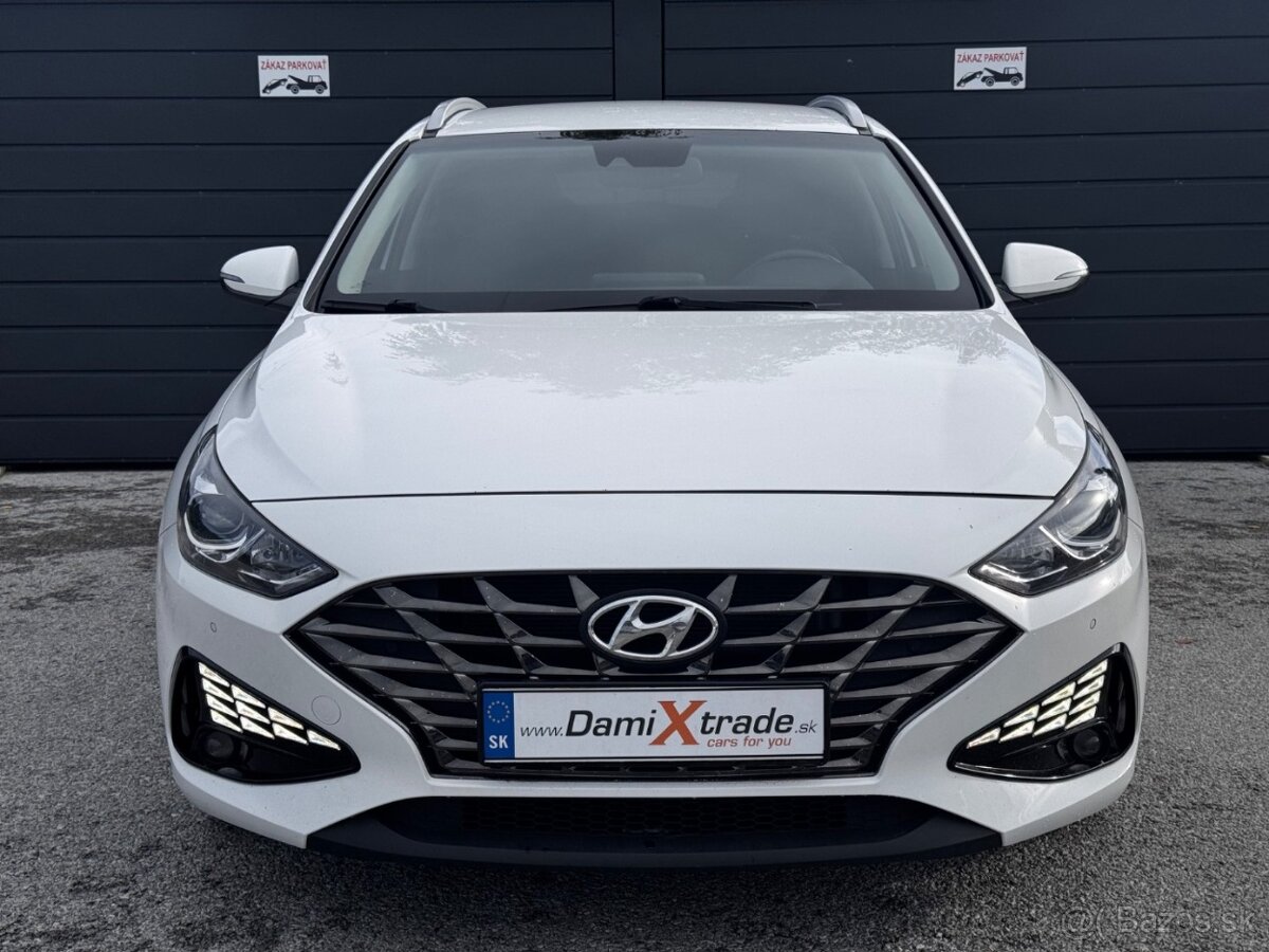 Hyundai i30 CW 1.6 CRDi Family Automat, SK pôvod, 1 majitel - 2
