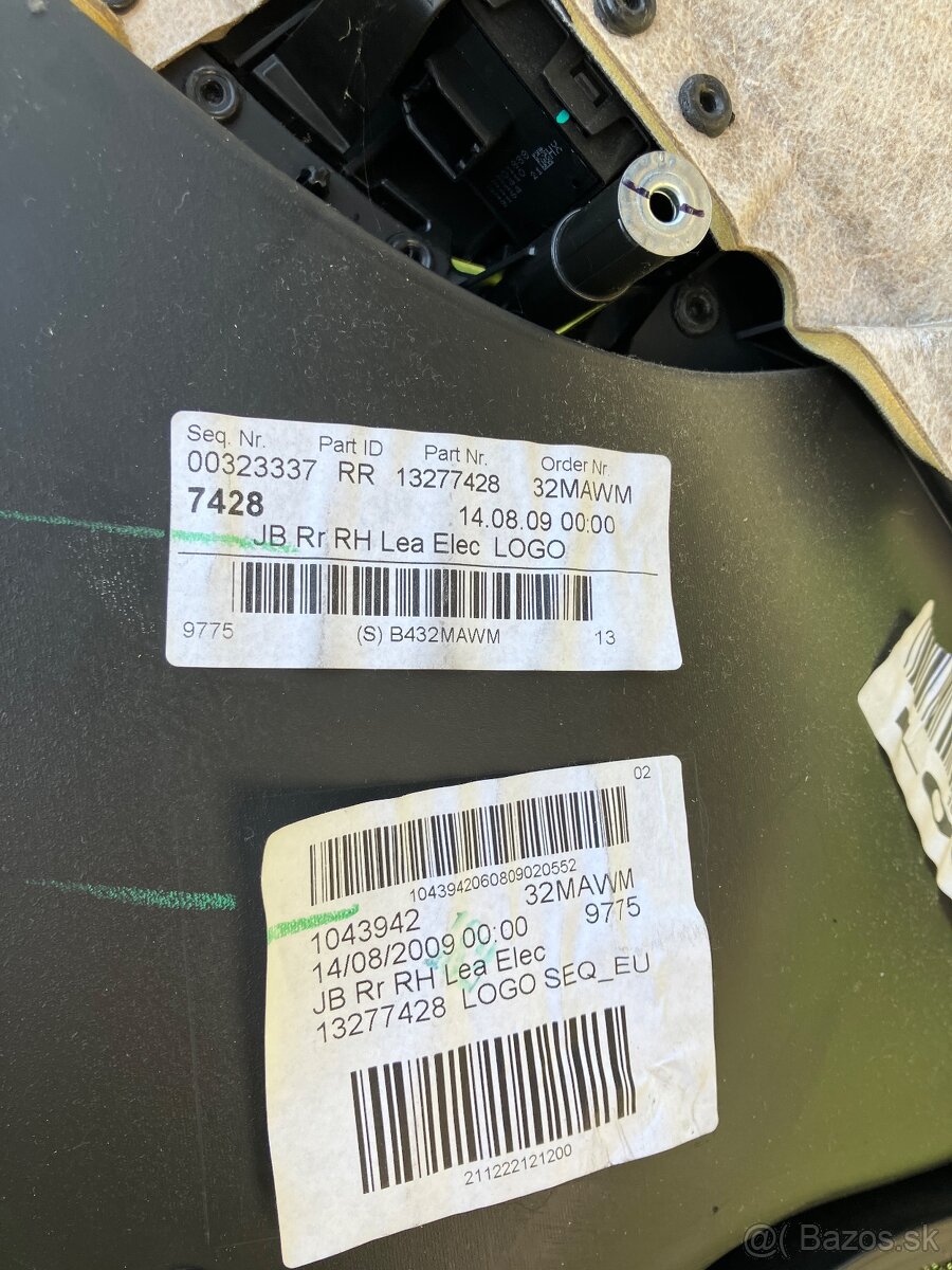 Opel Insignia dvere p/zadne, p/predne+sklo, roleta kufor - 2