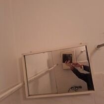 Retro závesná zrkadlová skrinka do kúpeľne - 2