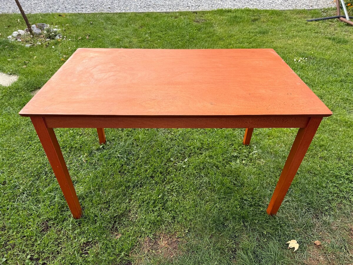 Drevený kuchynský stôl - 2