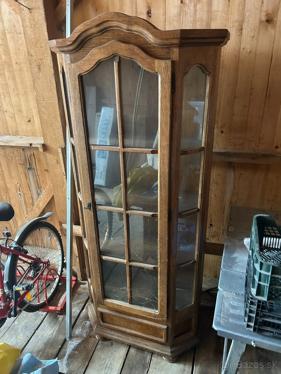 Vitrína - 2