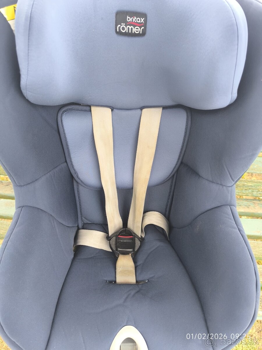 Britax Römer DUALFIX otočná autosedačka - 2