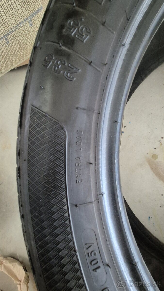 Letne pneu 235/55R19 - 2