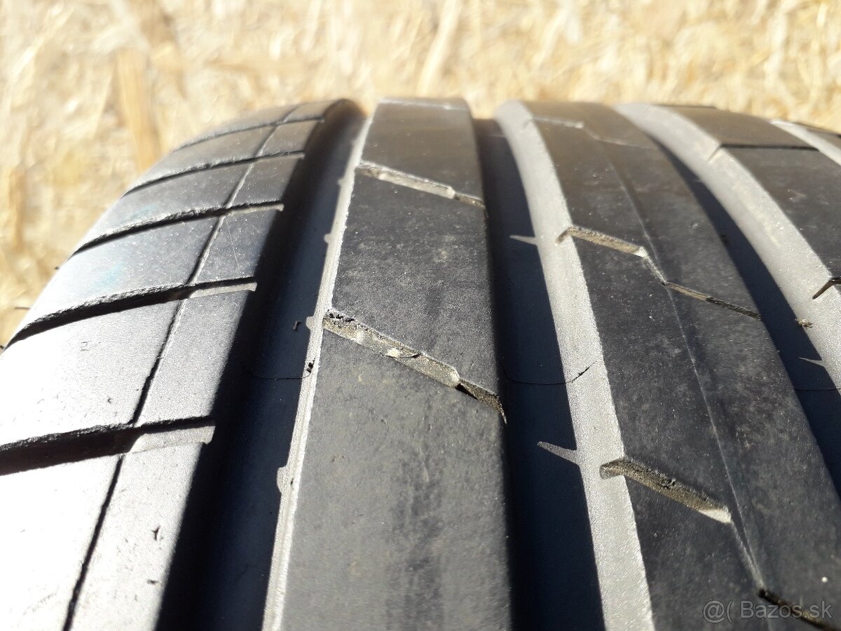 235/40 r19 letné pneumatiky hankook - 2