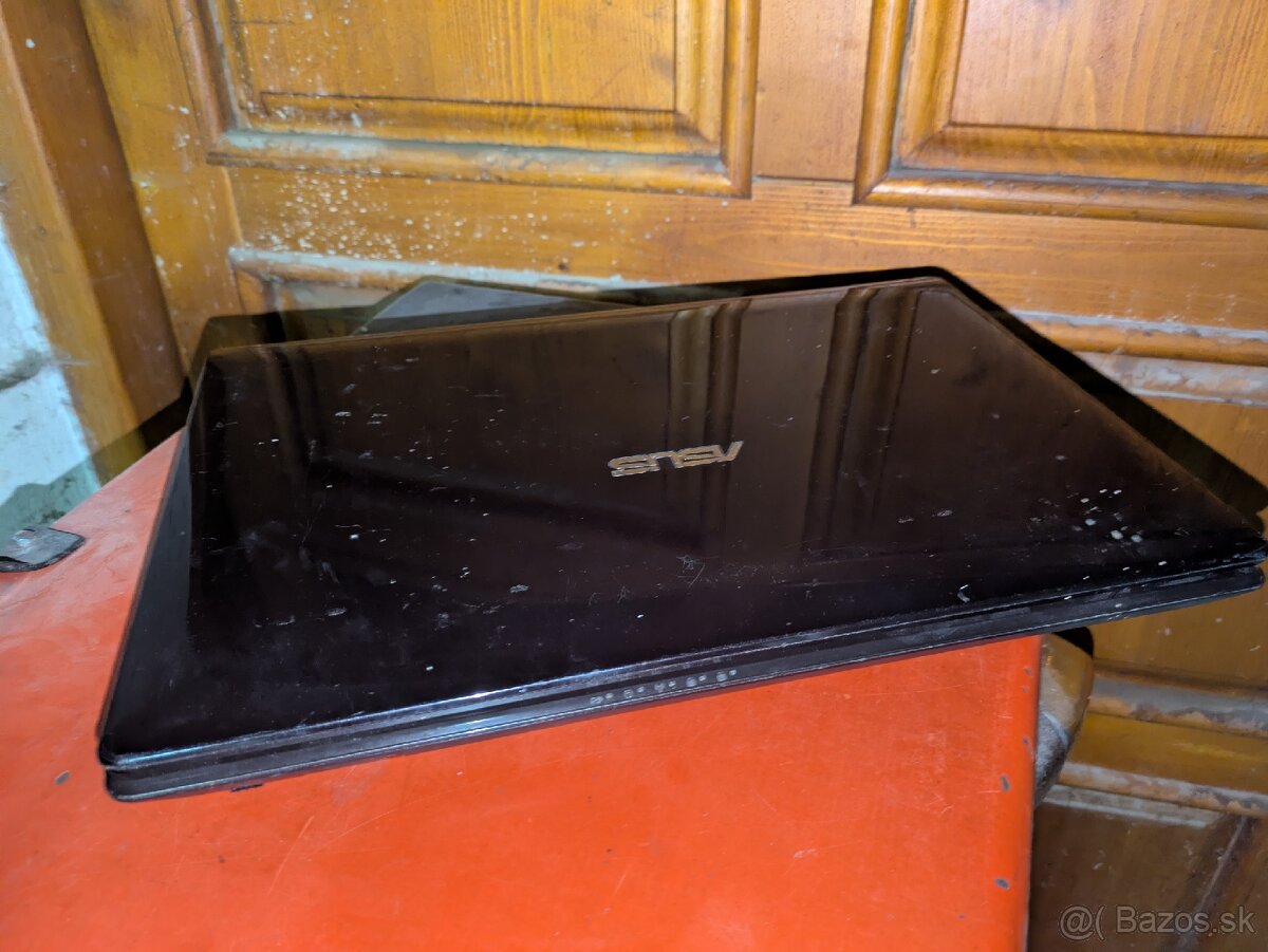 Asus N71J - na diely - 2