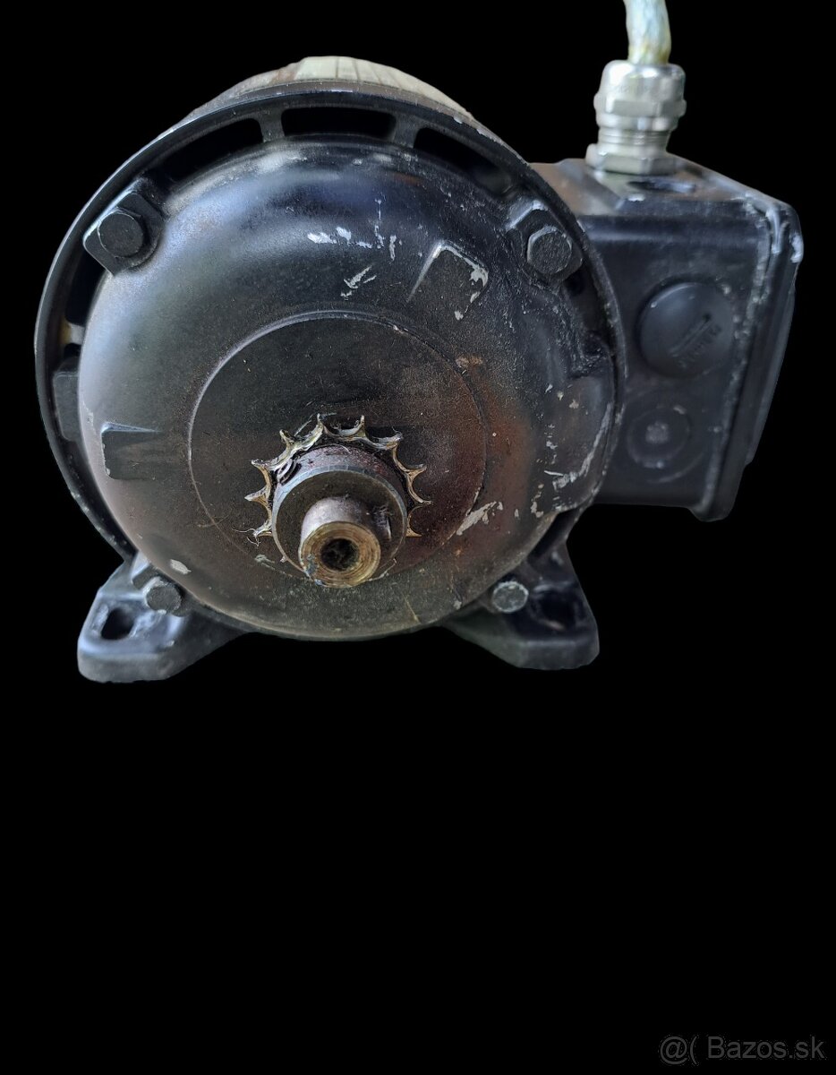 Motor - - - 45eur - - - - 2