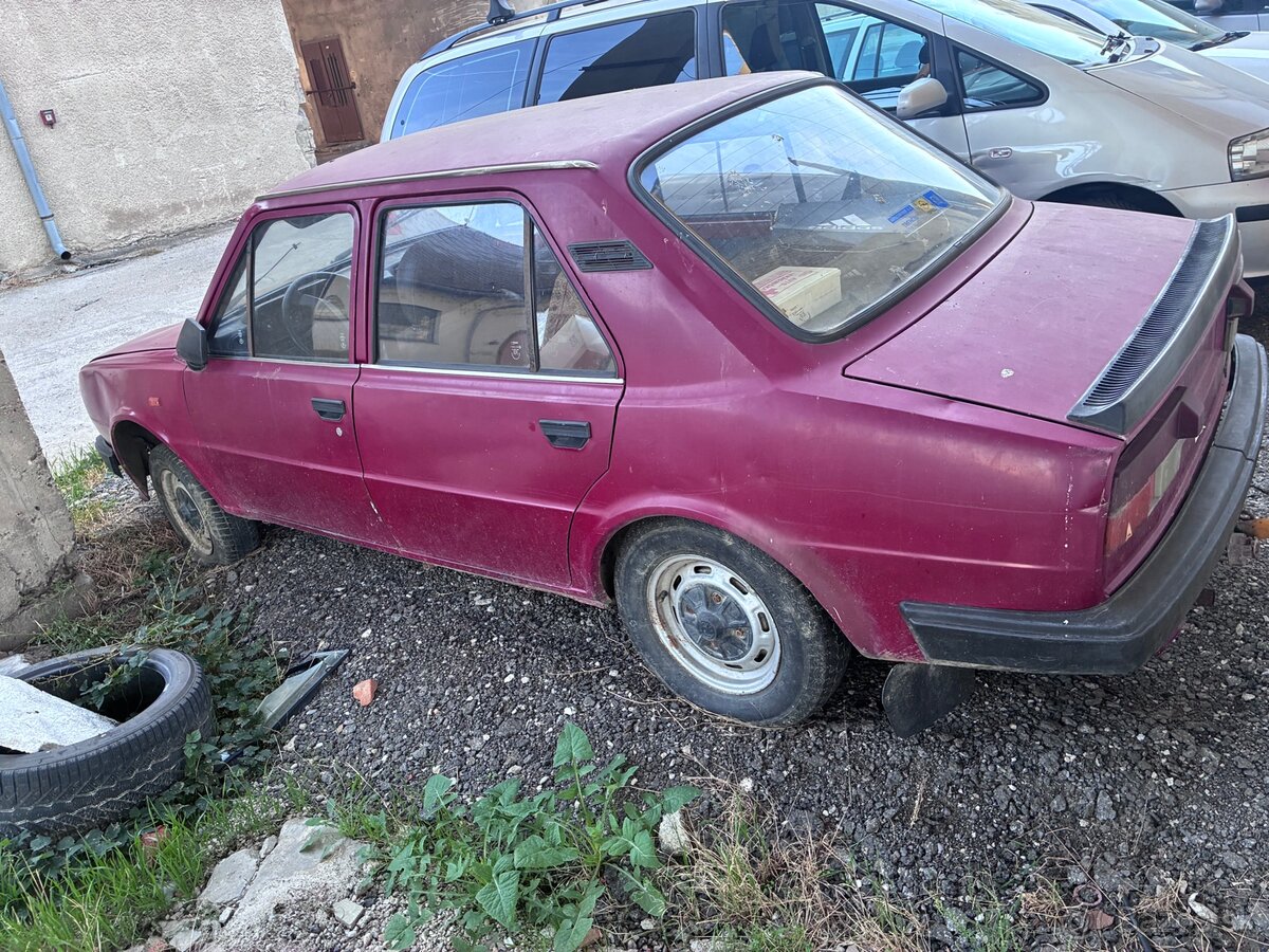 Škoda 105L - 2