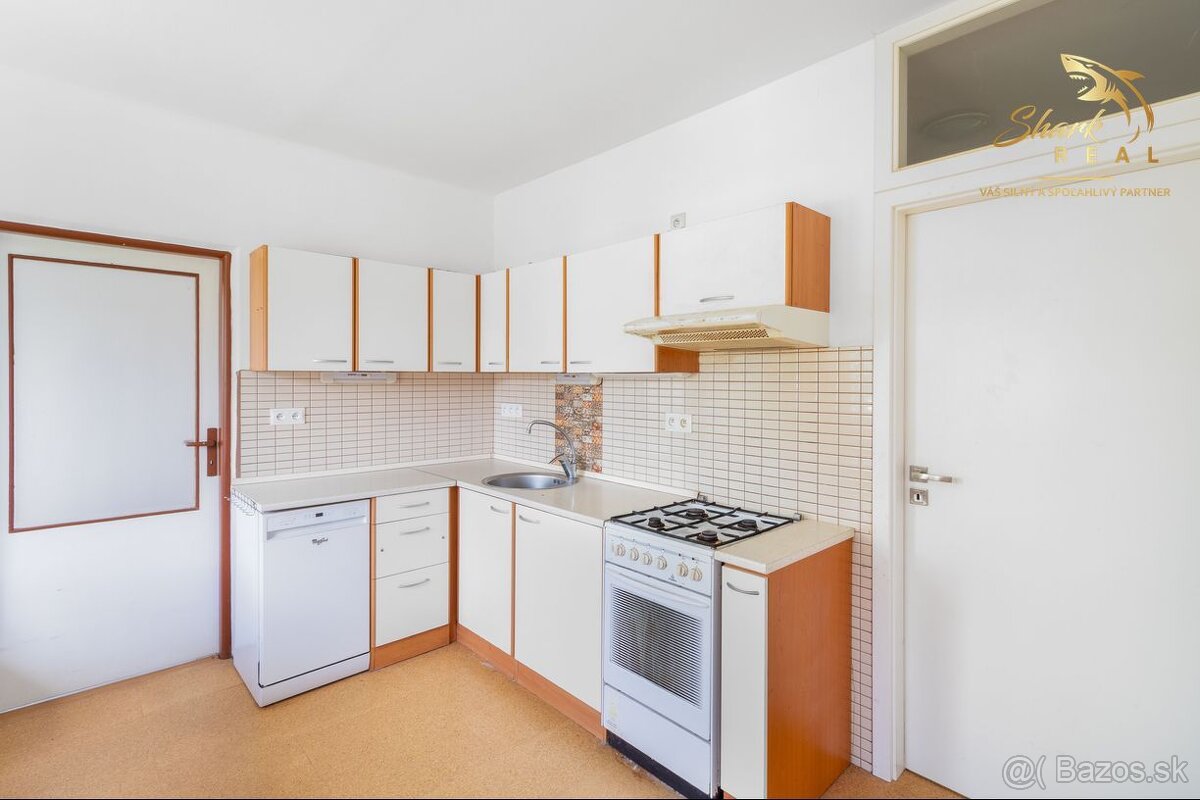 EXKLUZÍVNE - 3 izbový byt vo Vrbovom - 2