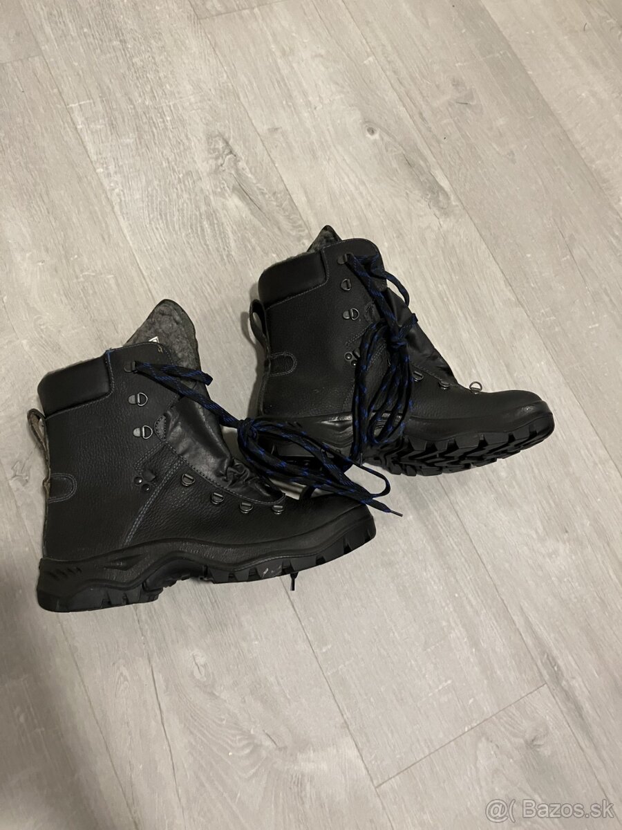 Nová pracovná obuv- zateplená, veľkosť 45 - 2