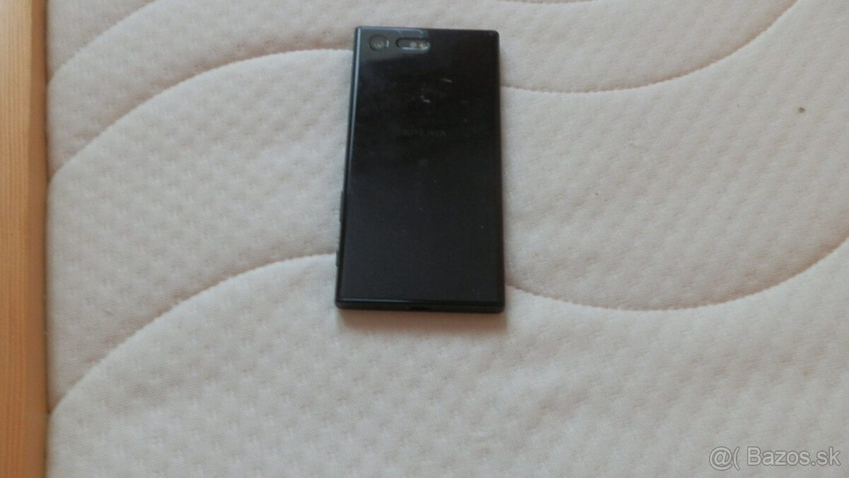 Predám Sony Xperia X Compact - 2