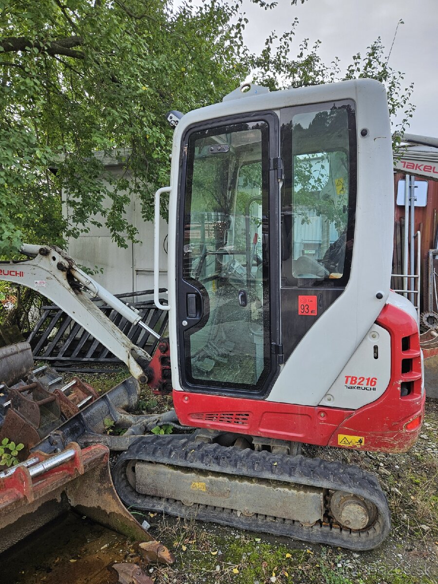 Bager Takeuchi TB216 . - 2