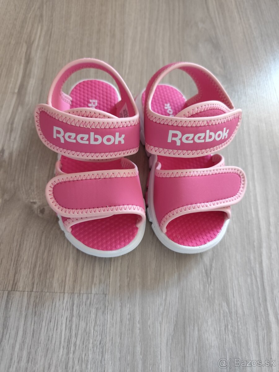 Sandálky Reebok veľ 26 - 2
