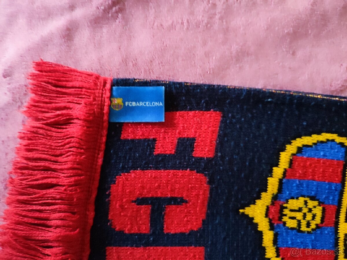 Zanovný licenčny šál a čiapka - 2