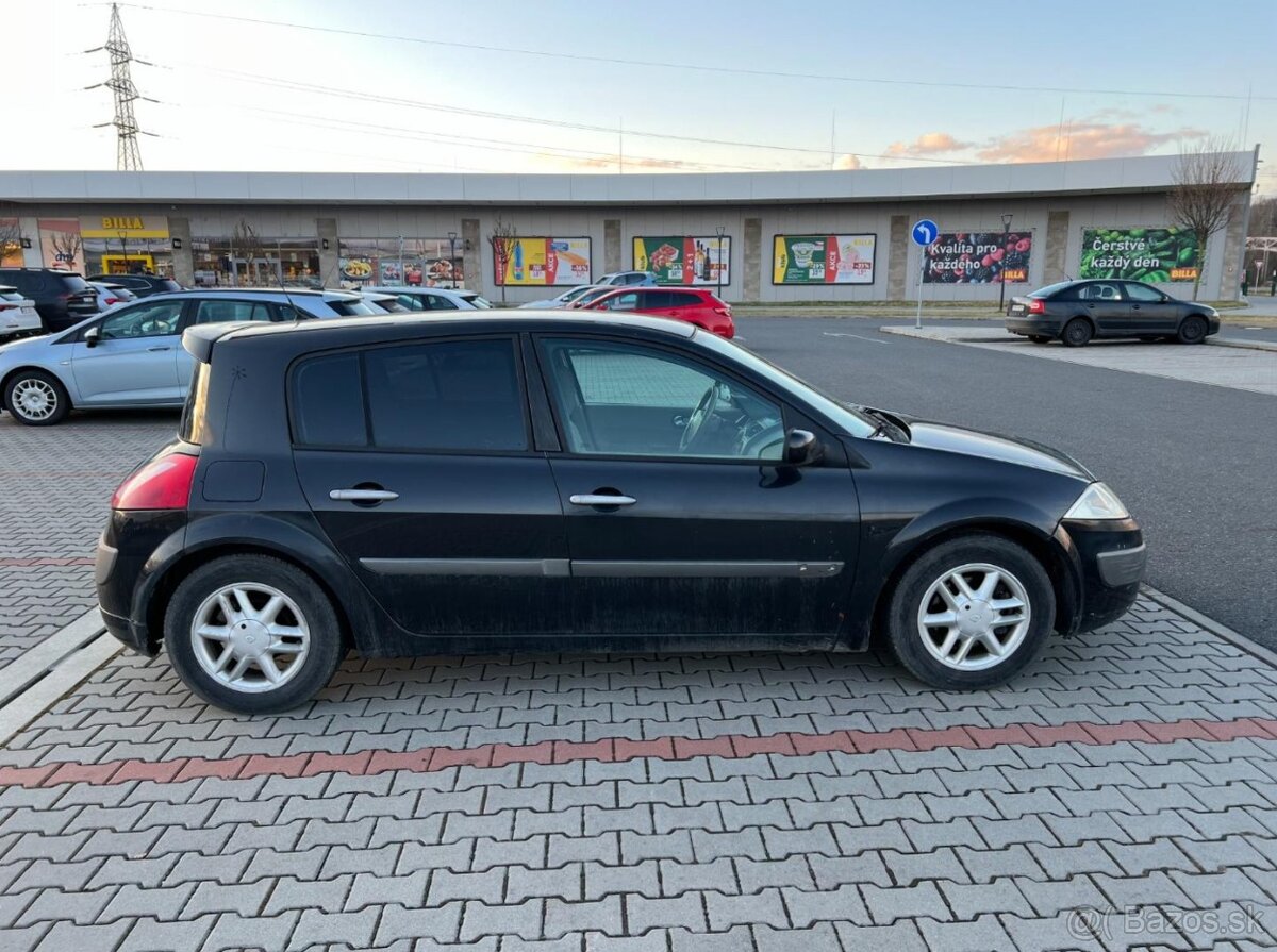 Renault Megane 1.6i 16V 83kw STK 3/2027 - 2
