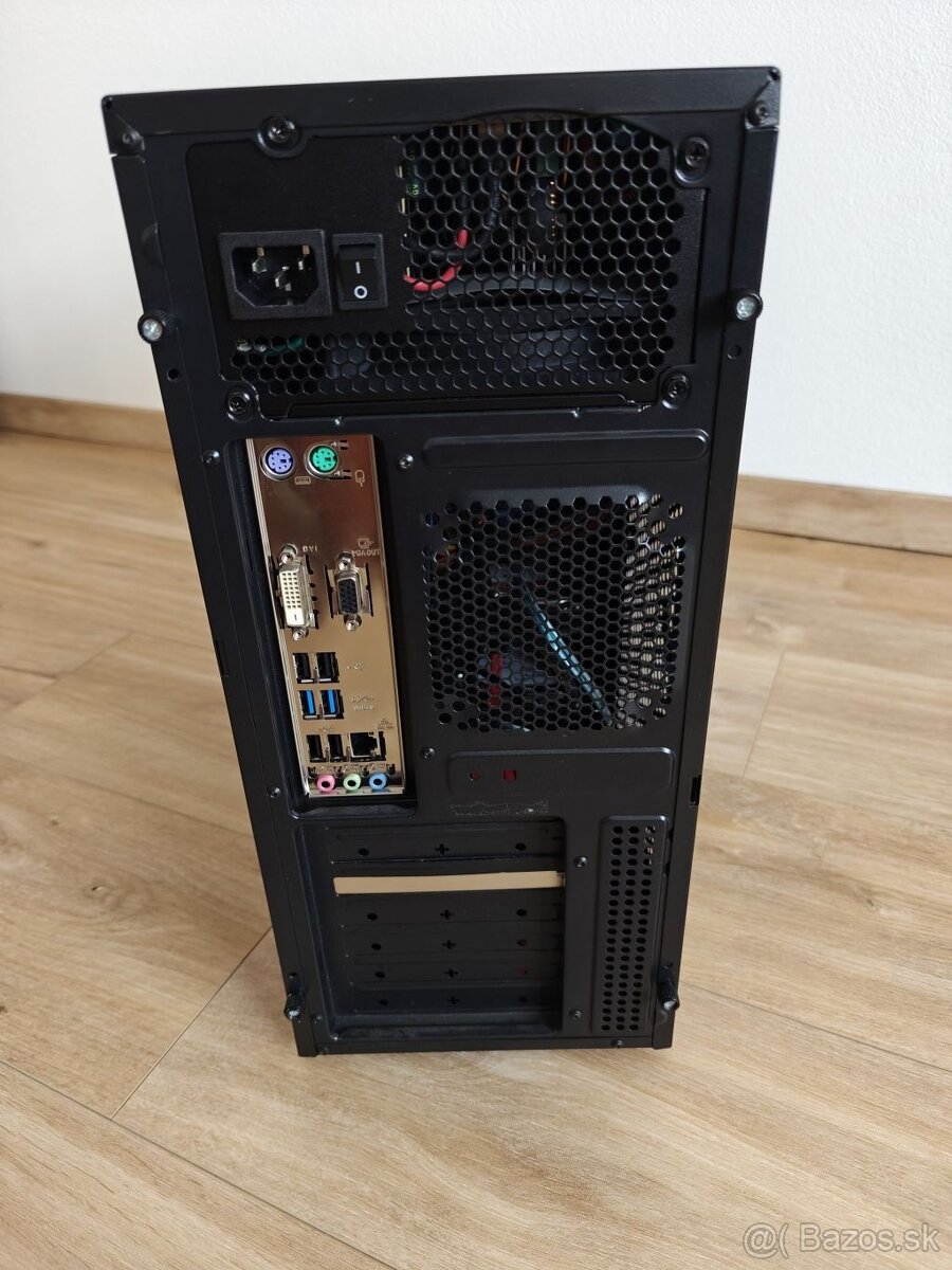 Serverová PC zostava - ideálna na NAS / Nextcloud / zálohy - 2