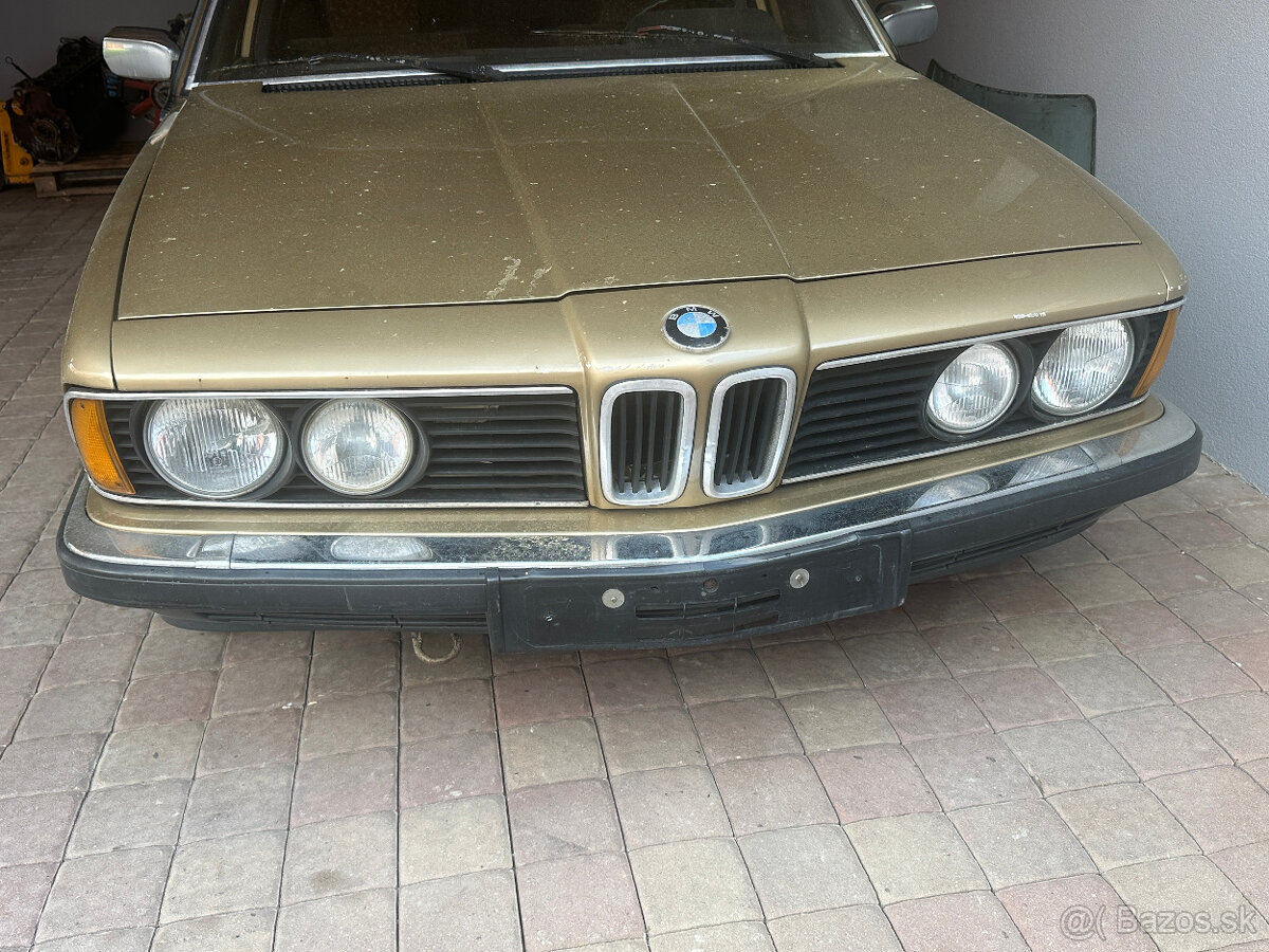 BMW 7 E23 728i pred face pojizdne - 2