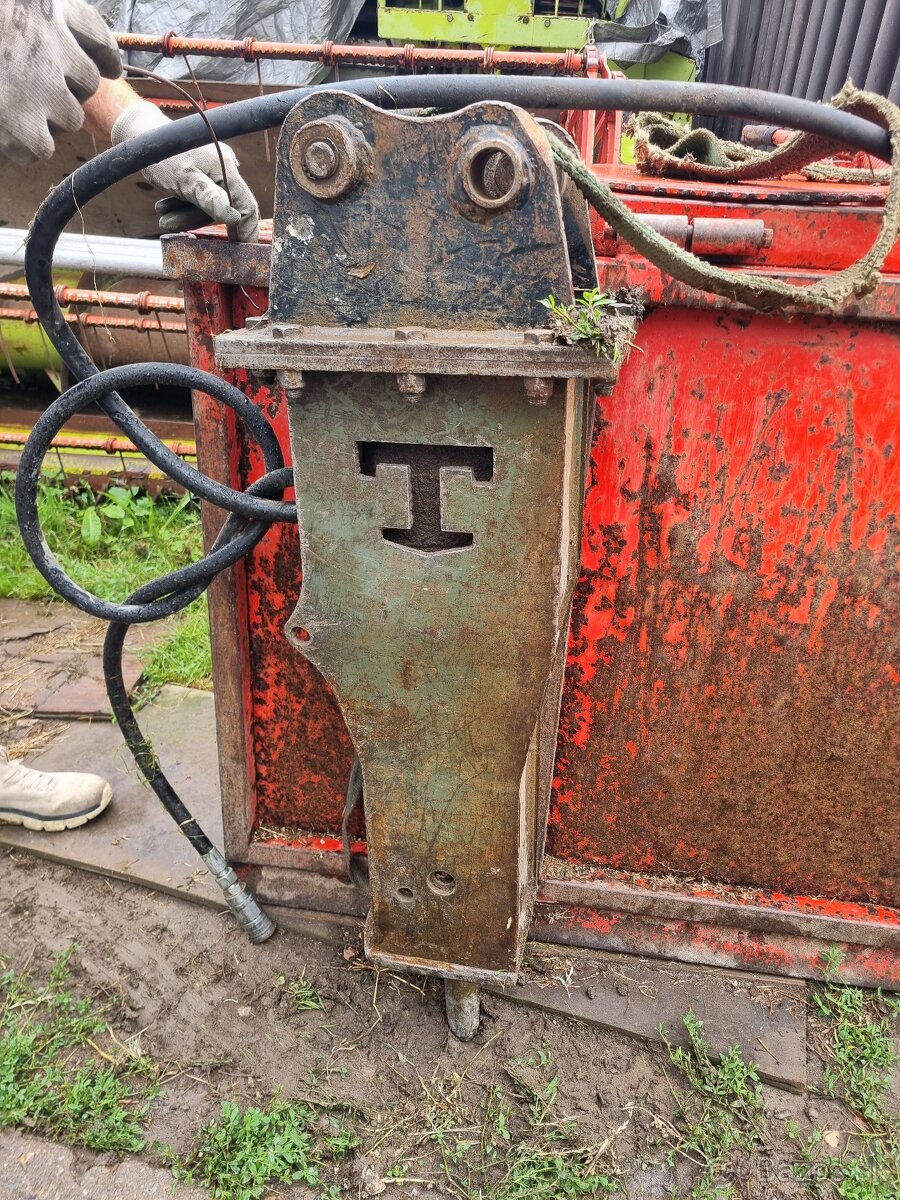Kladivo. - 2