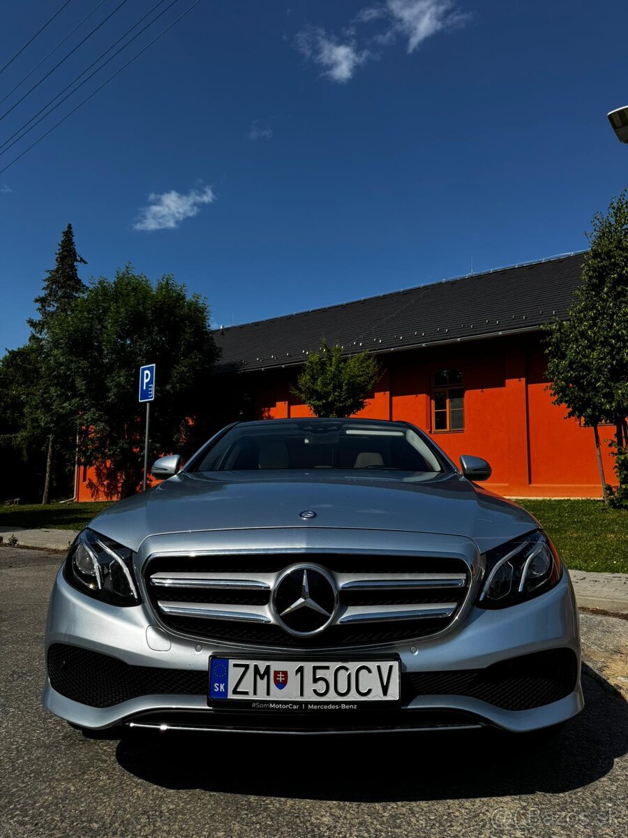 Mercedes E220 - 2