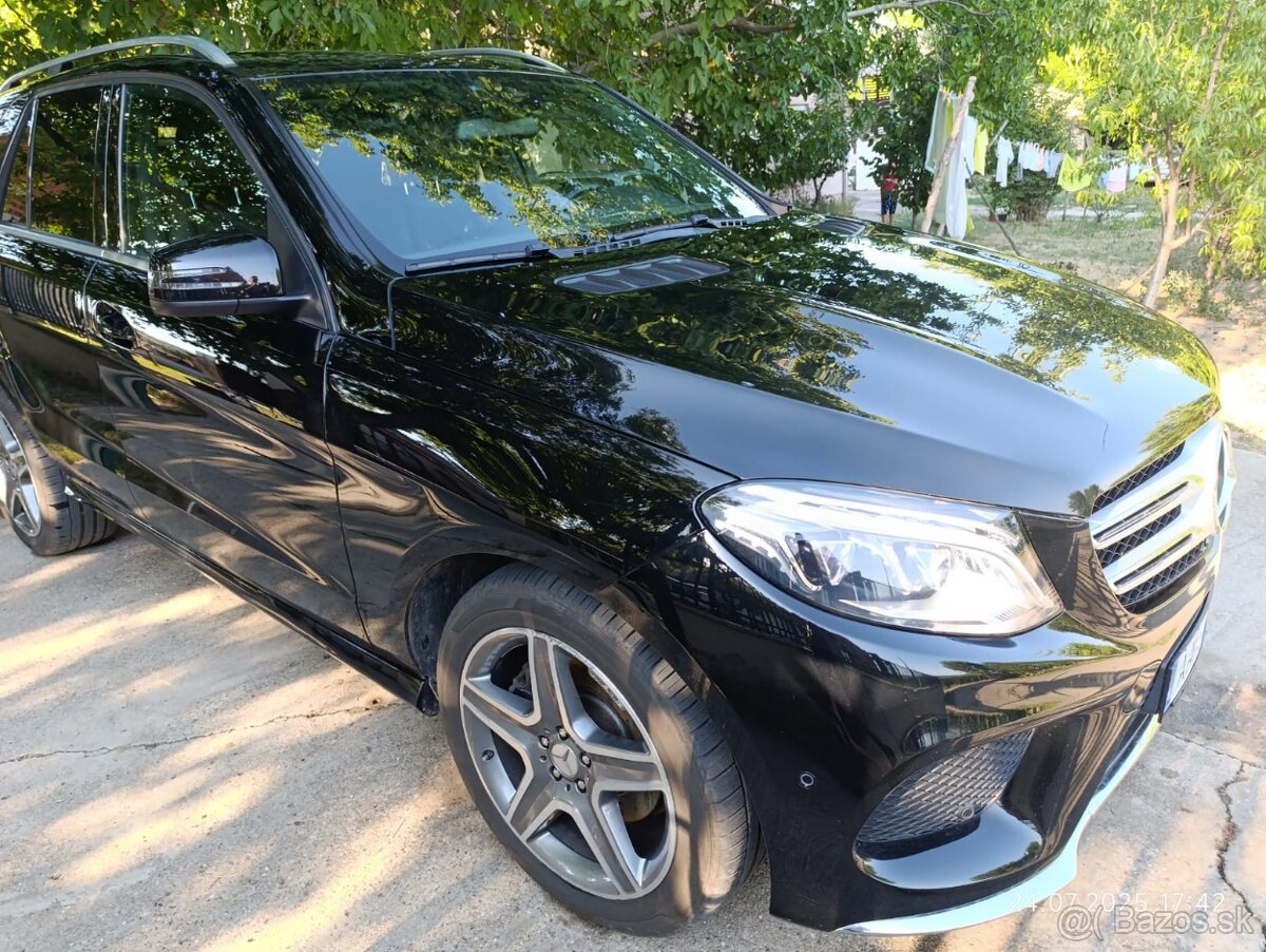 Mercedes -Benz GLE 250d SUV - 2
