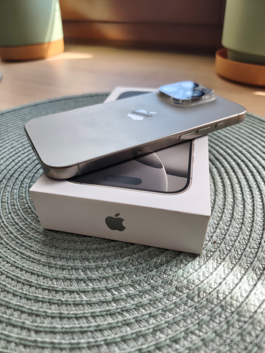 Iphone 16 Pro 256GB top stav - 2