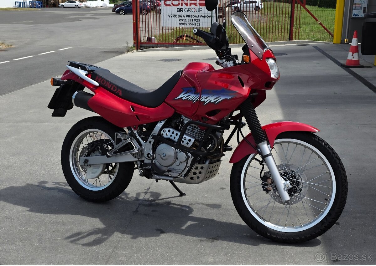 Honda NX650 Dominator