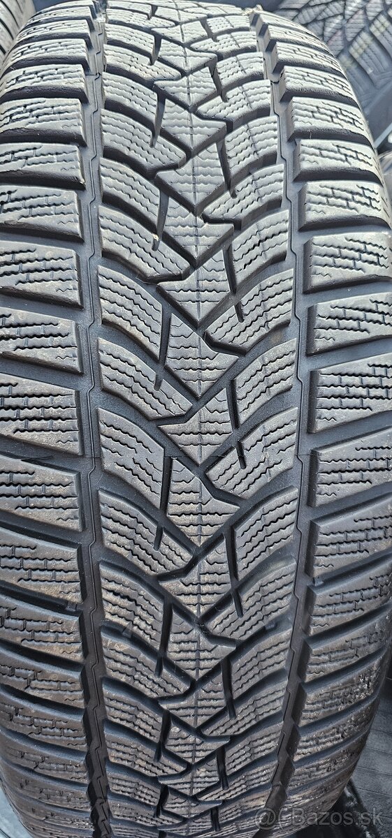Zimné Dunlop 215/60 R16 rok 2023 - 2