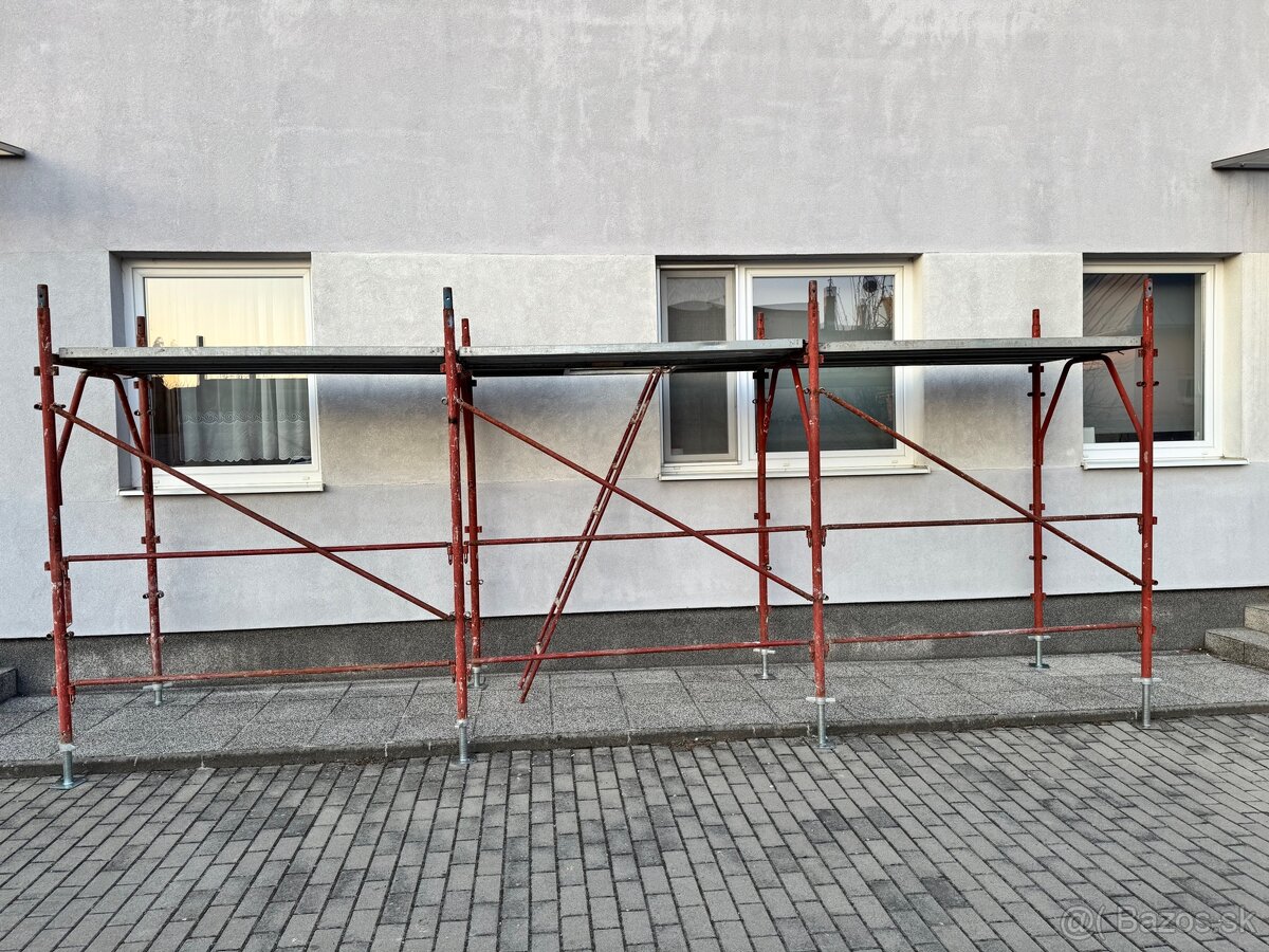 Stavebné lešenie - 2