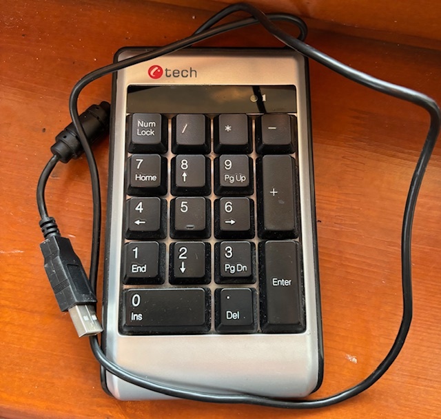externá numerická klávesnica - 2