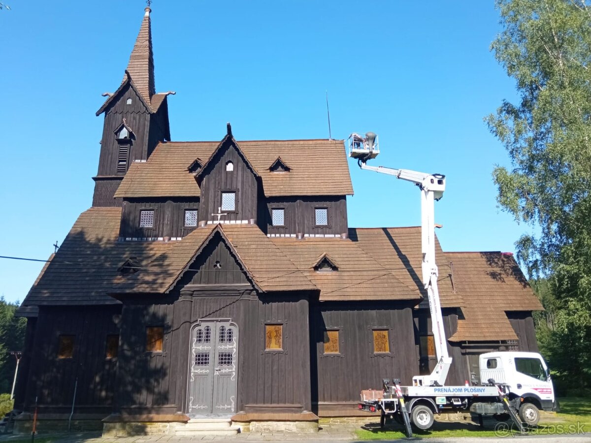 Prenájom plošiny s obsluhou - 2