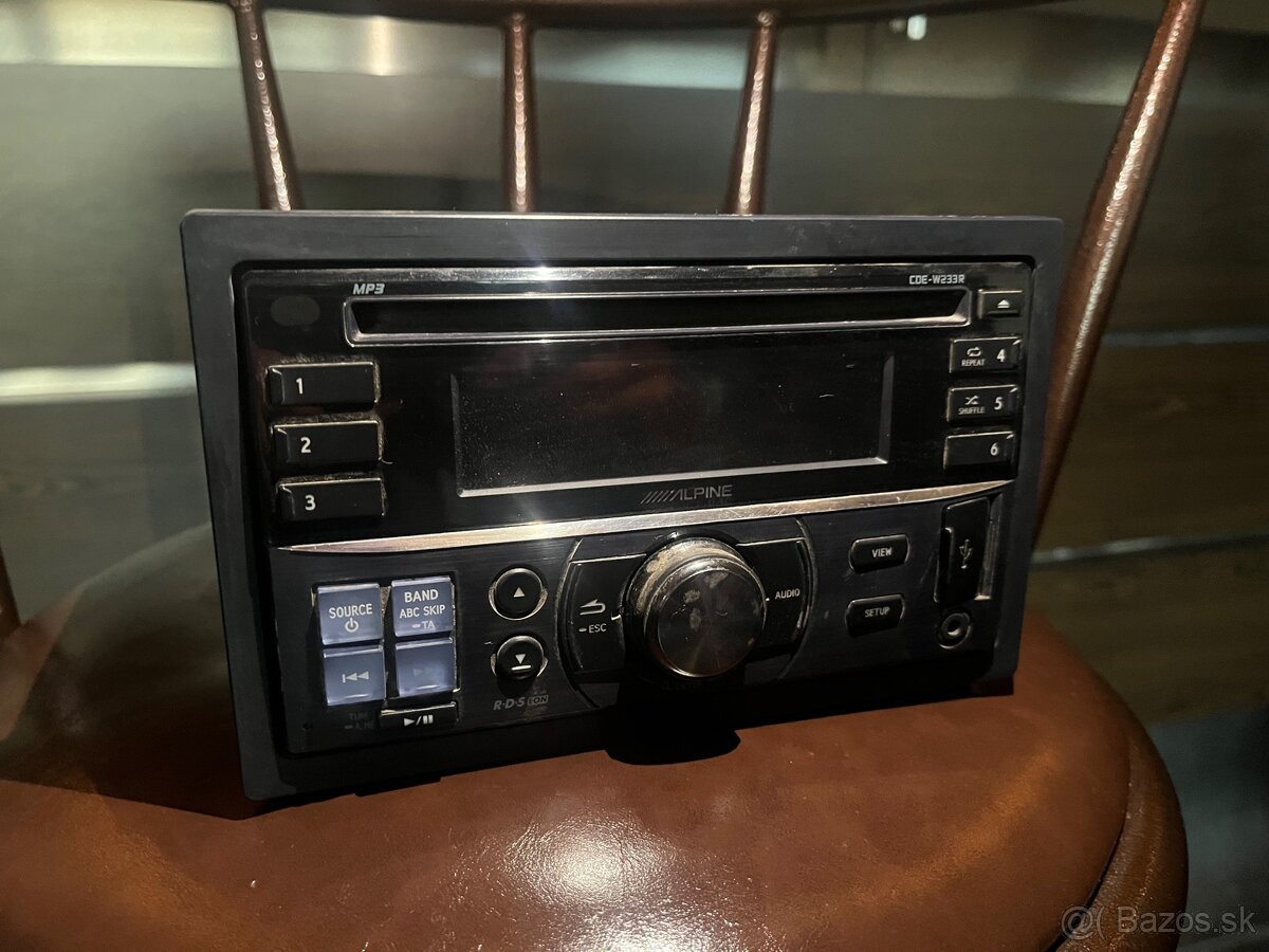 Alpine autorádio - 2