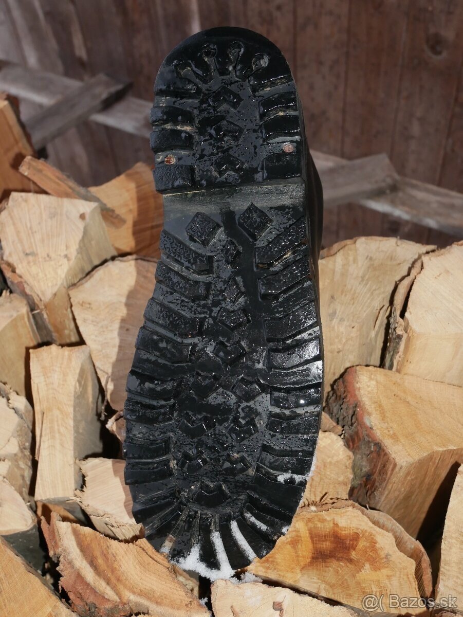 Makara - James Klasik vel. 45 - 2