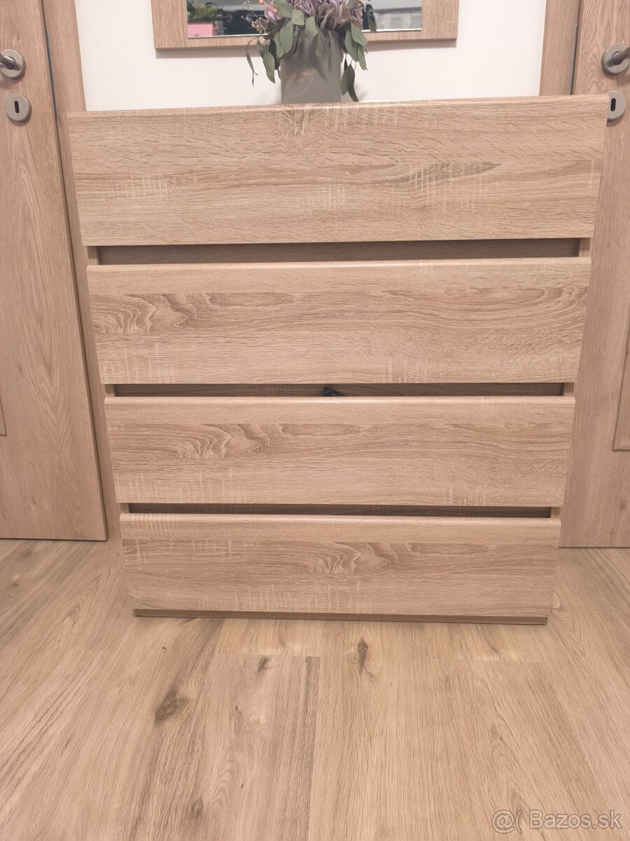 Komoda - 2